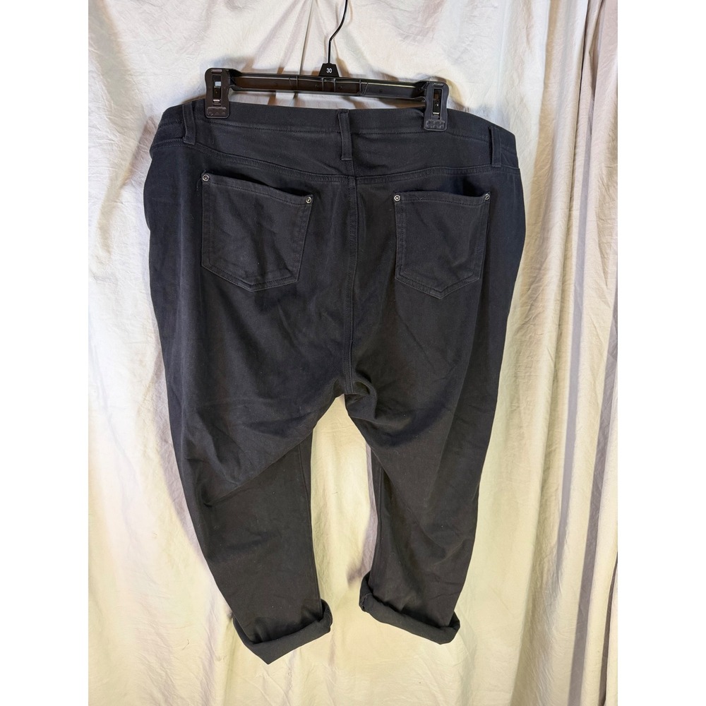 Terra & Sky Black Pull On Cropped Pants Plus Size 2X 20W-22W Stretch Capris - Picture 2 of 5